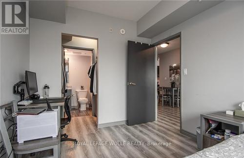 609F - 275 Larch Street, Waterloo, ON - Indoor