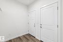 309 26 St Sw, Edmonton, AB  - Indoor Photo Showing Other Room 