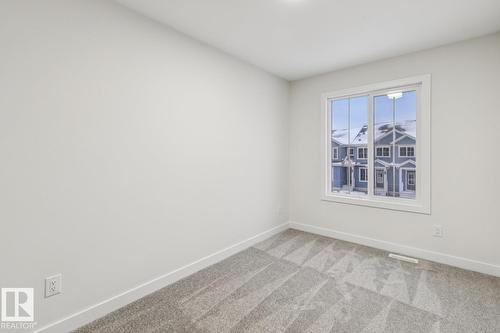 309 26 St Sw, Edmonton, AB - Indoor Photo Showing Other Room