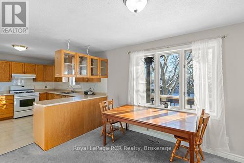 42 Lawler Drive, Grey Highlands, ON - Indoor Photo Showing Kitchen