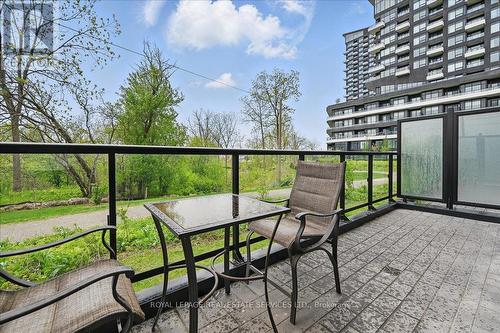 Set Against a Ravine Backdrop - 108 - 2489 Taunton Road, Oakville, ON - Outdoor