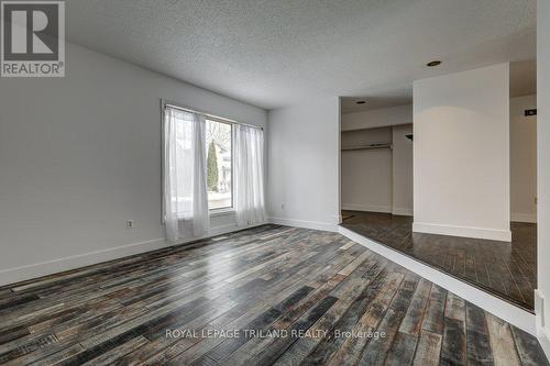 2 Elysian Street, St. Thomas, ON - Indoor Photo Showing Other Room