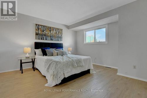 2603 Pimlico Crescent, Ottawa, ON - Indoor Photo Showing Bedroom