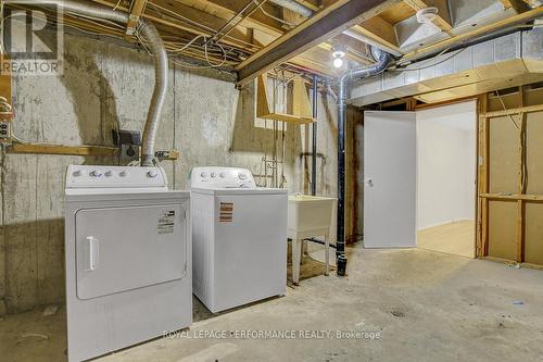 2603 Pimlico Crescent, Ottawa, ON - Indoor Photo Showing Laundry Room
