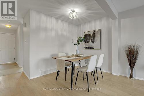 2603 Pimlico Crescent, Ottawa, ON - Indoor Photo Showing Dining Room