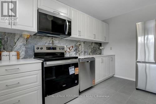 2603 Pimlico Crescent, Ottawa, ON - Indoor Photo Showing Kitchen With Stainless Steel Kitchen