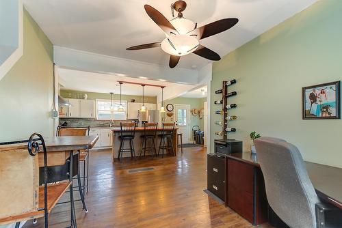 280 Mugford Road, Kelowna, BC - Indoor Photo Showing Office