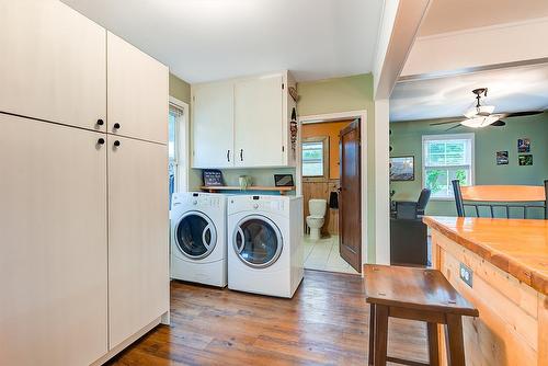 280 Mugford Road, Kelowna, BC - Indoor Photo Showing Laundry Room