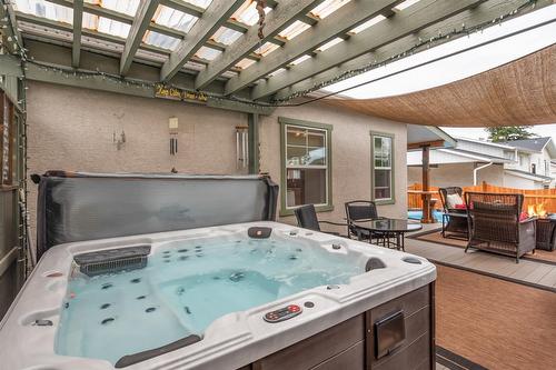 280 Mugford Road, Kelowna, BC - Outdoor With Deck Patio Veranda With Exterior