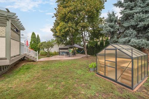 280 Mugford Road, Kelowna, BC - Outdoor