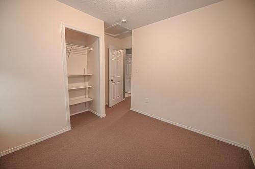 4866 Emerald Avenue, Canal Flats, BC - Indoor Photo Showing Other Room