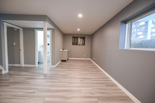 4866 Emerald Avenue, Canal Flats, BC - Indoor Photo Showing Other Room