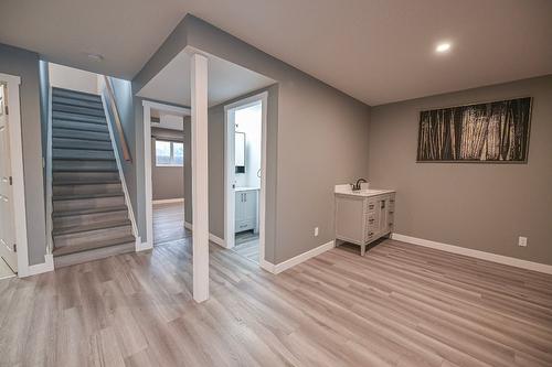 4866 Emerald Avenue, Canal Flats, BC - Indoor Photo Showing Other Room