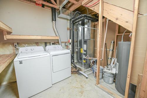 4866 Emerald Avenue, Canal Flats, BC - Indoor Photo Showing Laundry Room