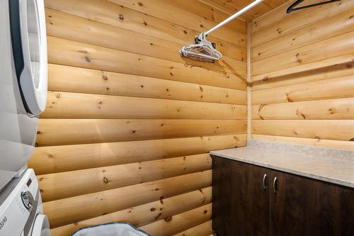 Salle de lavage - 50 Rue De La Cédrière, Morin-Heights, QC - Indoor Photo Showing Garage