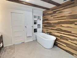 Salle de bains attenante à la CCP - 