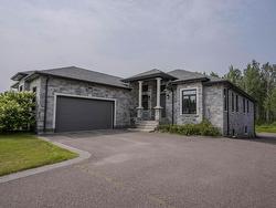 157 Whitewater Place  Thunder Bay, ON P7K 0A8