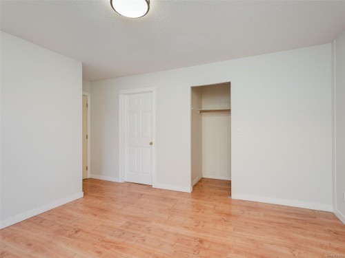 302-1201 Hillside Ave, Victoria, BC - Indoor Photo Showing Other Room