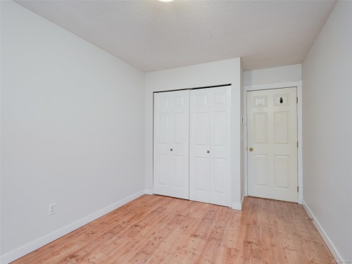 302-1201 Hillside Ave, Victoria, BC - Indoor Photo Showing Other Room
