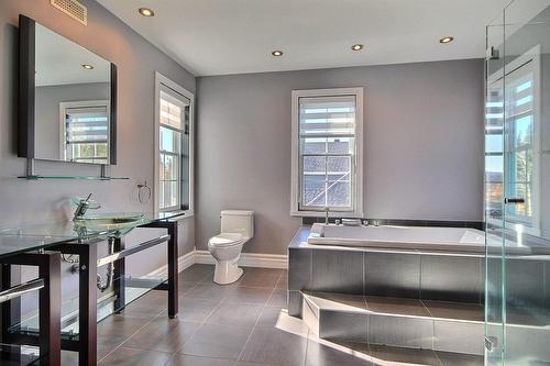 Bathroom - 10 Rue De La Pointe-Aux-Bleuets, Fossambault-Sur-Le-Lac, QC - Indoor Photo Showing Bathroom