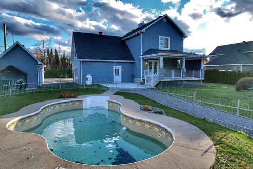 Pool - 10 Rue De La Pointe-Aux-Bleuets, Fossambault-Sur-Le-Lac, QC - Outdoor With In Ground Pool With Deck Patio Veranda