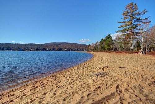 Nearby - 10 Rue De La Pointe-Aux-Bleuets, Fossambault-Sur-Le-Lac, QC - Outdoor With Body Of Water With View