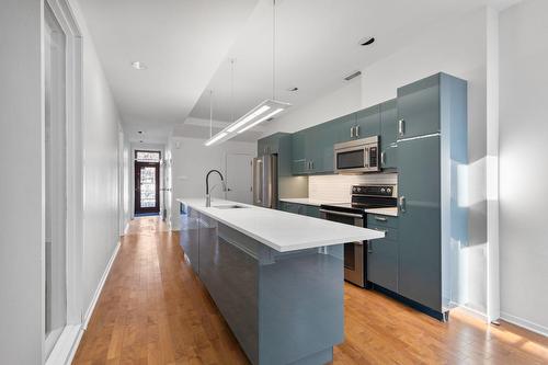 Kitchen - 370 Boul. St-Joseph E., Montréal (Le Plateau-Mont-Royal), QC - Indoor Photo Showing Kitchen With Upgraded Kitchen