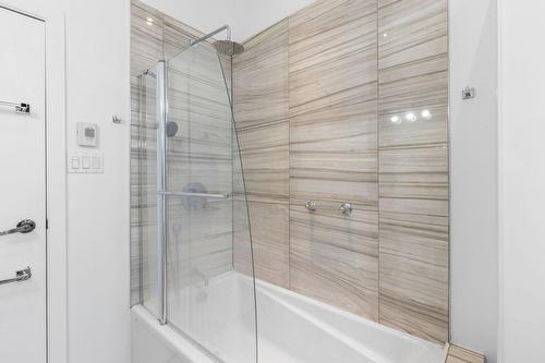 Ensuite bathroom - 370 Boul. St-Joseph E., Montréal (Le Plateau-Mont-Royal), QC - Indoor Photo Showing Bathroom