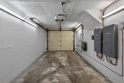 Garage - 