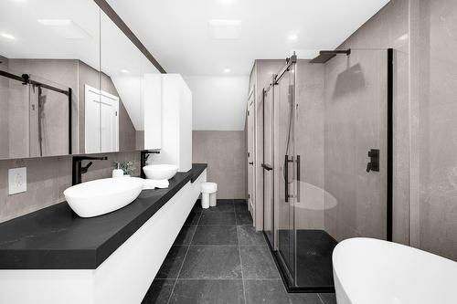 Ensuite bathroom - 539 Church Street, Beaconsfield, QC - Indoor Photo Showing Bathroom