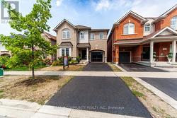 24 RAITHBY CRESCENT  Ajax, ON L1Z 0S6