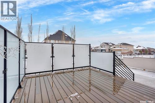 8267 Wascana Gardens Point, Regina, SK - Outdoor