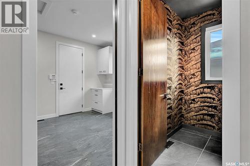 8267 Wascana Gardens Point, Regina, SK - Indoor Photo Showing Other Room