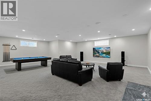 8267 Wascana Gardens Point, Regina, SK - Indoor