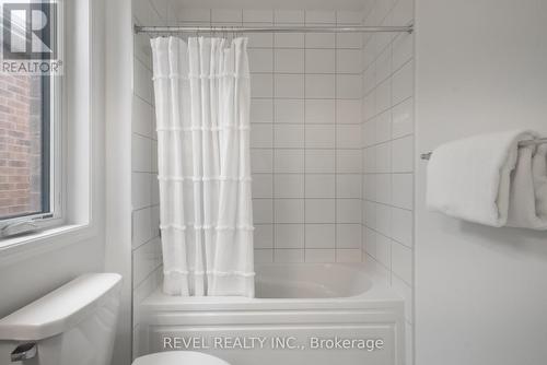 1358 Fourth Line, Milton, ON - Indoor Photo Showing Bathroom