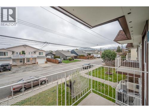 198 Roy Avenue Unit# 204, Penticton, BC - Outdoor With Balcony