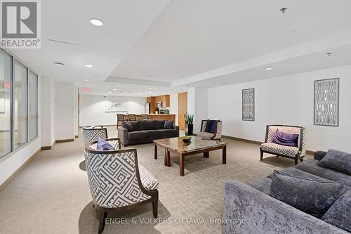 707 - 195 Besserer Street, Ottawa, ON - Indoor Photo Showing Living Room