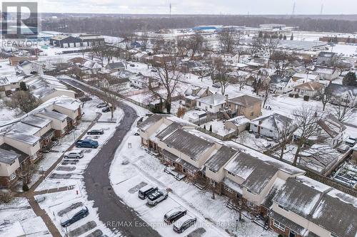 288 - 100 Brownleigh Avenue, Welland (Welland Downtown), ON - Outdoor