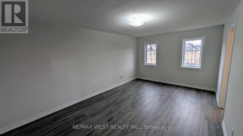 10 Moore'S Court, Markham, ON - Indoor Photo Showing Other Room