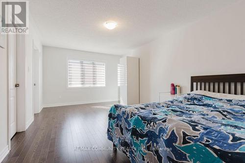 100 Folgate Crescent, Brampton, ON - Indoor Photo Showing Bedroom
