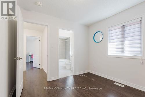 100 Folgate Crescent, Brampton, ON - Indoor Photo Showing Other Room