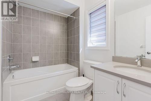 100 Folgate Crescent, Brampton, ON - Indoor Photo Showing Bathroom