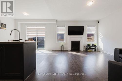 100 Folgate Crescent, Brampton, ON - Indoor Photo Showing Living Room With Fireplace