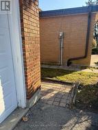 BSMNT - 2357 AVONGATE DRIVE  Mississauga, ON L5C 2X7