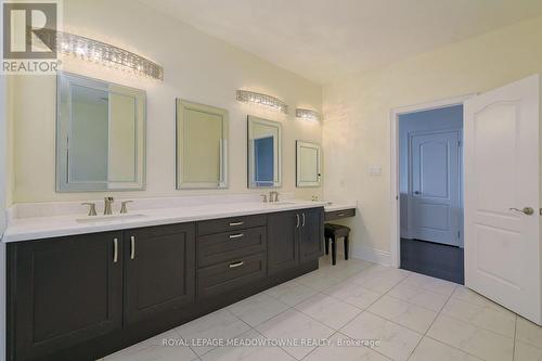 1 Royal West Drive, Brampton, ON - Indoor Photo Showing Bathroom
