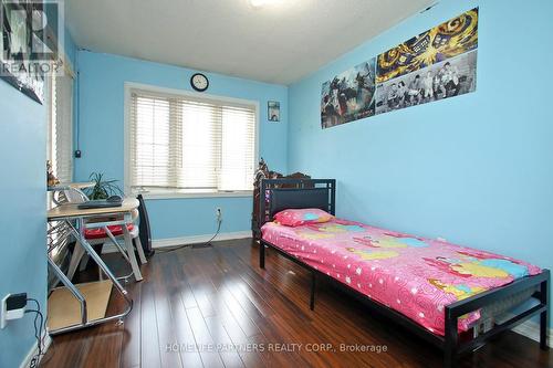 40 Nathaniel Crescent, Brampton, ON - Indoor Photo Showing Bedroom