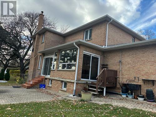 85 Harlow Crescent, Toronto, ON - Outdoor