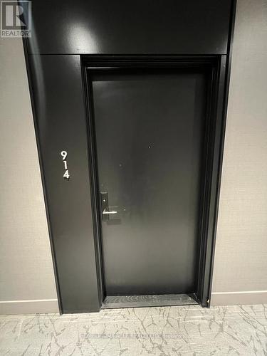 914 - 270 DUFFERIN STREET  Toronto, ON M6K 0H8