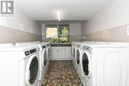 201 - 276 St George Street, Toronto, ON - Indoor Photo Showing Laundry Room