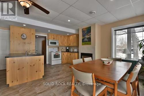 Lovely dining area - 5 Shoreline Road, Edwardsburgh/Cardinal, ON - Indoor Photo Showing Dining Room
